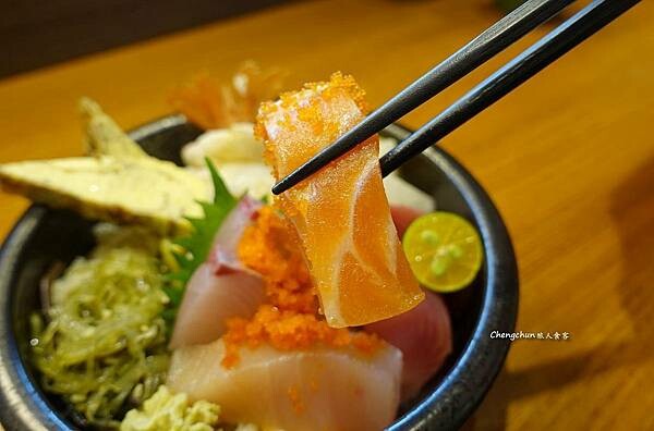 台北市內湖【五漁村丼飯屋】高CP海鮮丼飯，近西湖捷運站。