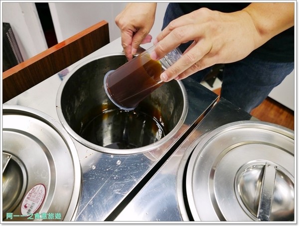 吉禾堂(士林店)：士林夜市必喝珍奶 吉禾堂 飄浮黑糖波霸厚鮮奶～柴燒黑糖飲料專賣