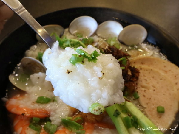 越南王(公益店)：台中美食│越南王-公益店〃平價越南料理，來自越南媳婦的道地美味～