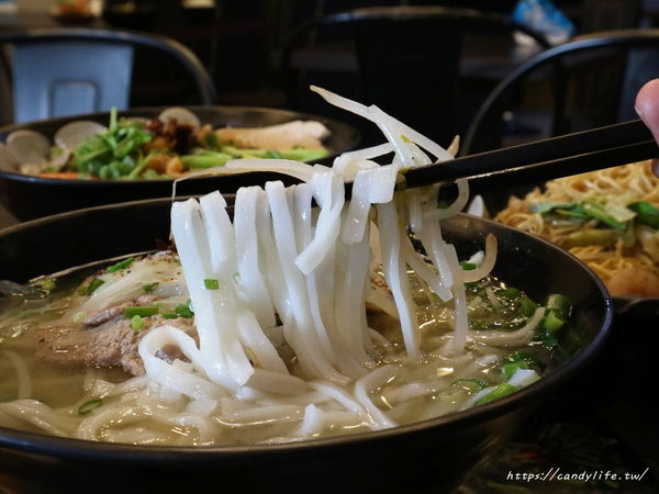 越南王(公益店)：台中美食│越南王-公益店〃平價越南料理，來自越南媳婦的道地美味～