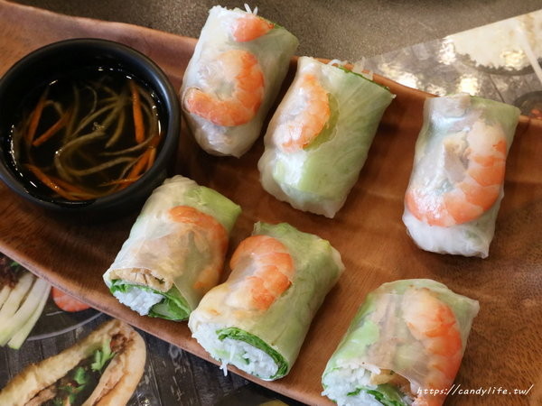 越南王(公益店)：台中美食│越南王-公益店〃平價越南料理，來自越南媳婦的道地美味～