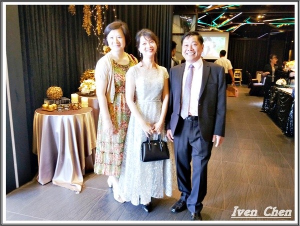 非常棧緍宴會館:《台中婚宴會館》2018.08.05參加好友鳳鳳的女兒結婚婚宴,在台中『非常棧新婚會館』