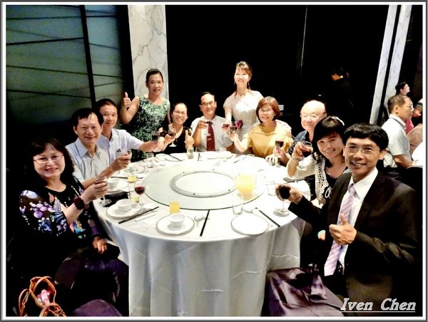 非常棧緍宴會館:《台中婚宴會館》2018.08.05參加好友鳳鳳的女兒結婚婚宴,在台中『非常棧新婚會館』