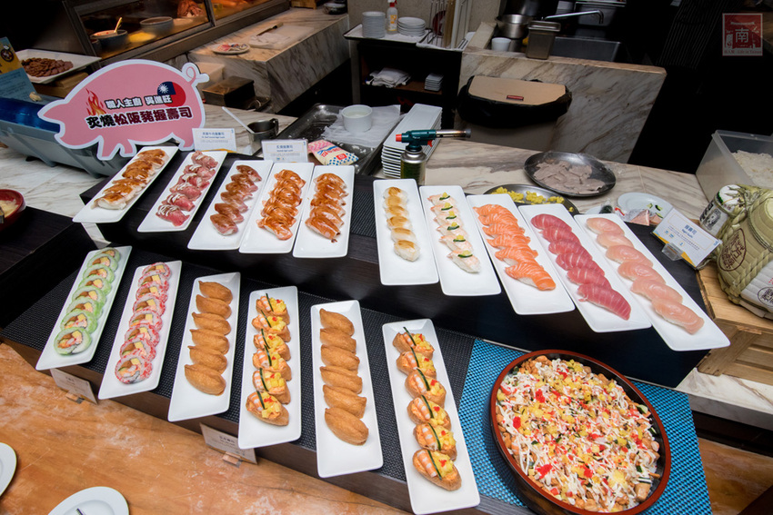 【臺南吃到飽】大員皇冠“元素全日餐廳”推出新菜色|臺灣好豬宴|鳳梨搭配新菜色|甜點繽紛講究~~元素全日餐廳 - 南人幫