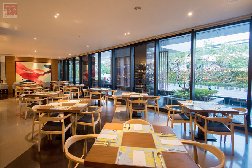 【臺南吃到飽】大員皇冠“元素全日餐廳”推出新菜色|臺灣好豬宴|鳳梨搭配新菜色|甜點繽紛講究~~元素全日餐廳 - 南人幫