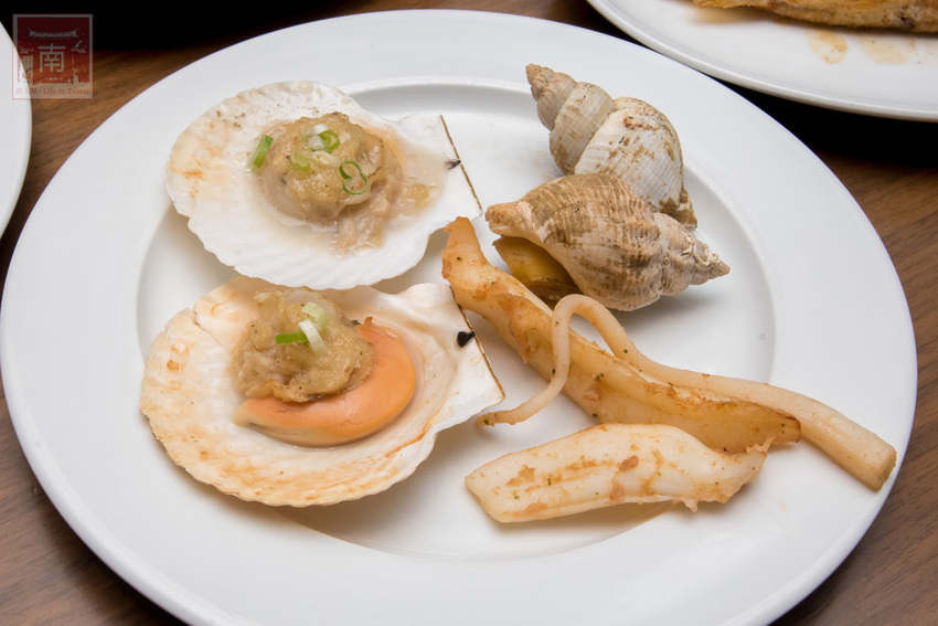 【臺南吃到飽】大員皇冠“元素全日餐廳”推出新菜色|臺灣好豬宴|鳳梨搭配新菜色|甜點繽紛講究~~元素全日餐廳 - 南人幫