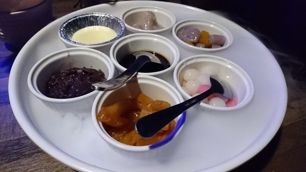 開烤Bar 炭火精品燒肉:高雄~開烤Bar 炭火精品燒肉‧異國精釀啤酒~夢幻銀河系星空~氣氛超好主題餐廳~