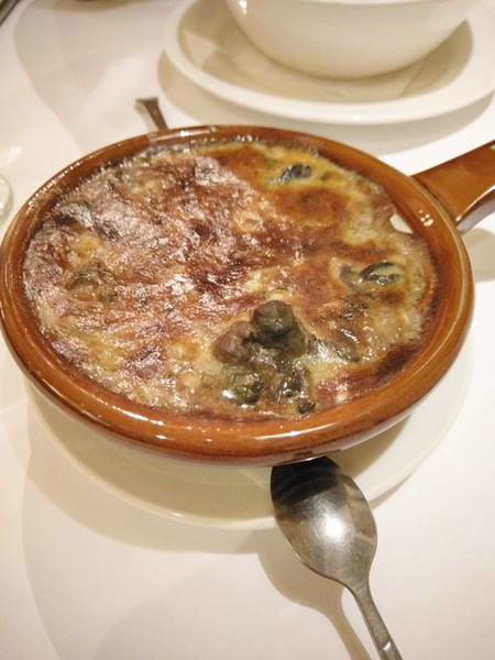 天母盛鑫食堂:天母盛鑫食堂-台中22年的西餐老店 主菜真的都很優 適合約會或是紀念日的餐廳