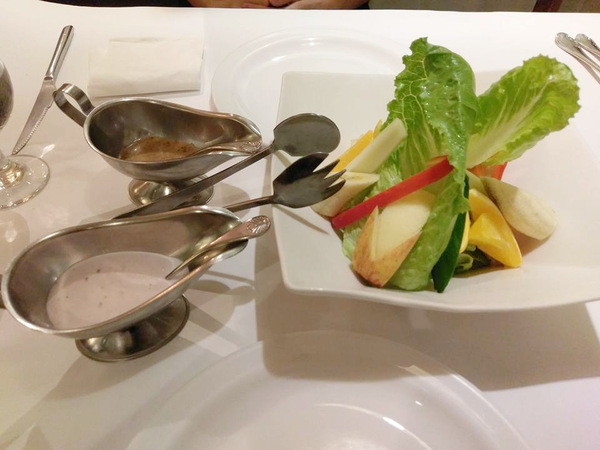 天母盛鑫食堂:天母盛鑫食堂-台中22年的西餐老店 主菜真的都很優 適合約會或是紀念日的餐廳