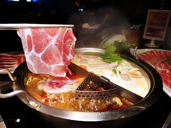 台灣火鍋第一品牌【肉多多火鍋】套餐只要$299,享自助吧無限供應~平價消費 高級享受 (16).JPG