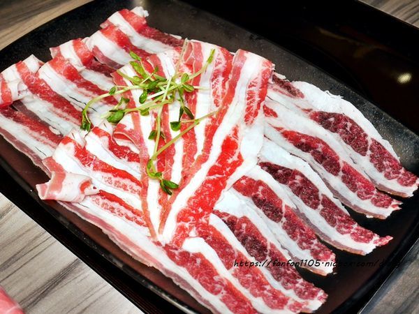 台灣火鍋第一品牌【肉多多火鍋】套餐只要$299,享自助吧無限供應~平價消費 高級享受 (9).JPG