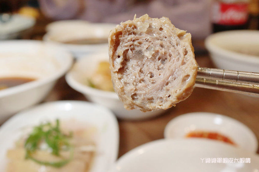 新竹好吃牛肉麵推薦初這家麵食館!必吃牛肉乾拌麵跟牛肉丸湯,吃麵還有免費仙草湯喝