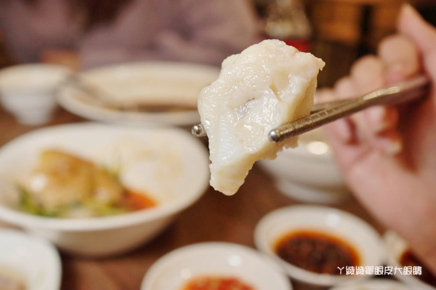 新竹好吃牛肉麵推薦初這家麵食館!必吃牛肉乾拌麵跟牛肉丸湯,吃麵還有免費仙草湯喝