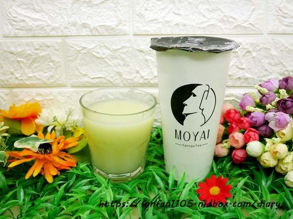 【三重手搖飲】MOYAI 三重車頭店 #復活島 #摩艾石像 #果汁 #打卡飲料 #現打果汁 #天然現榨 #CP值高 (23).JPG