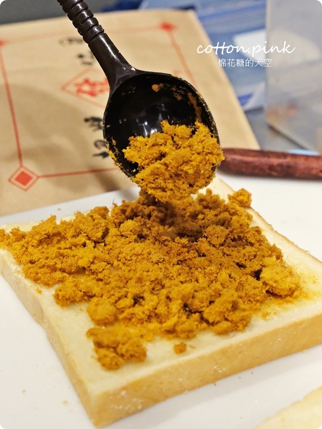 逢甲夜市特長就是這一杯啦!最新進發家古早味飲料尬吐司最對味