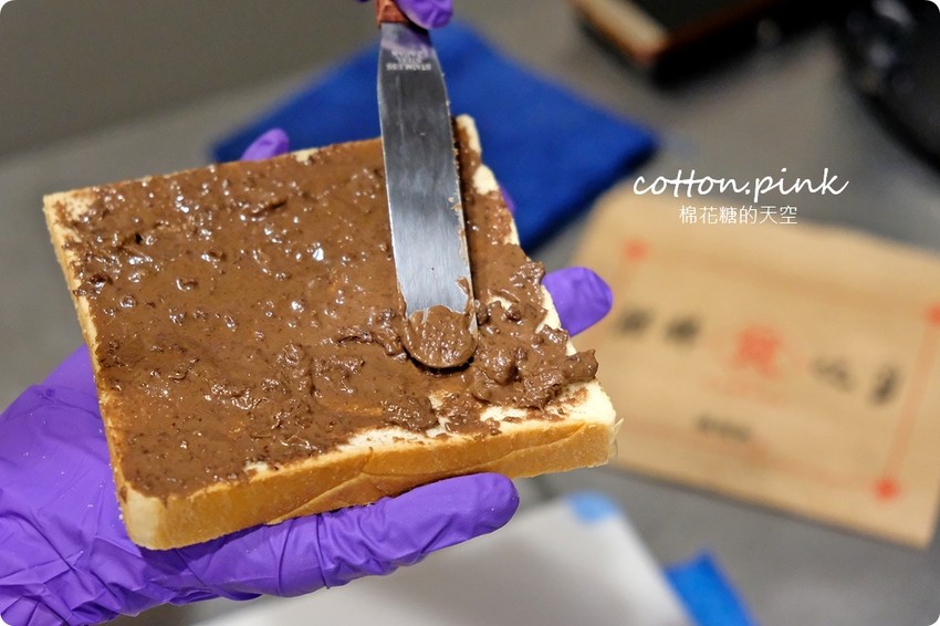 逢甲夜市特長就是這一杯啦!最新進發家古早味飲料尬吐司最對味