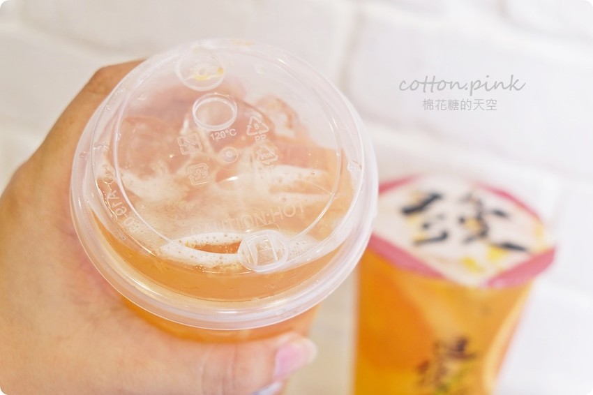 逢甲夜市特長就是這一杯啦!最新進發家古早味飲料尬吐司最對味