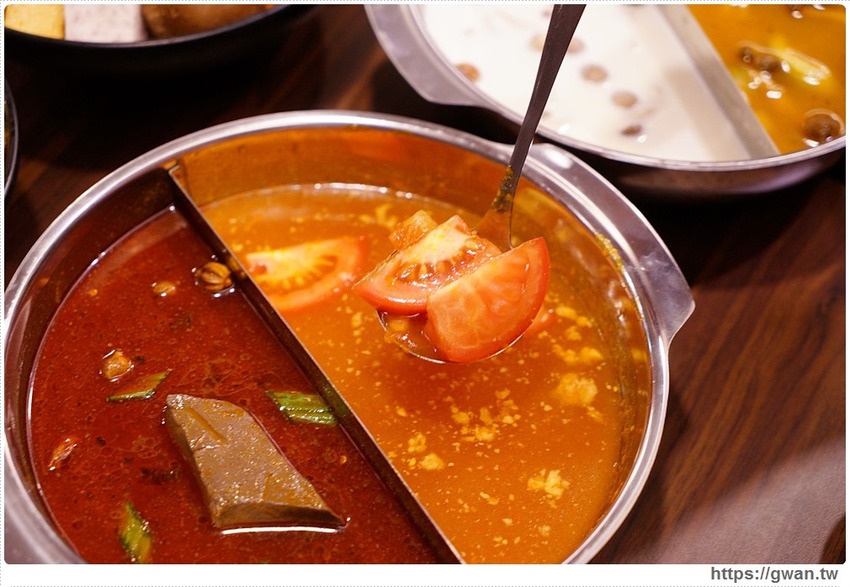 網路高人氣火鍋店，海鮮份量十足、飲料甜點吃到飽，宵夜九折千萬要訂位！