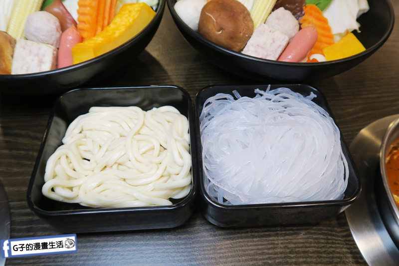 蘆洲火鍋 極禾優質鍋物蘆洲店 附餐-寬冬粉.烏龍麵