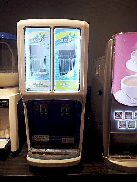 美食 ░ 高雄火鍋【舞古賀鍋物】bukogashabushabu瑞豐夜市頂級海鮮x高檔肉品和牛吃到飽,饕客們推廣的火鍋首選!