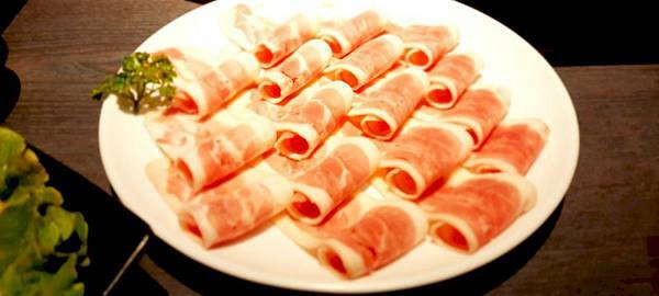 美食 ░ 高雄火鍋【舞古賀鍋物】bukogashabushabu瑞豐夜市頂級海鮮x高檔肉品和牛吃到飽,饕客們推廣的火鍋首選!