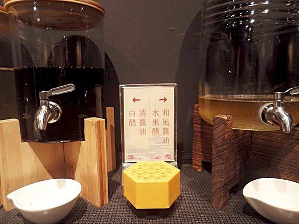 美食 ░ 高雄火鍋【舞古賀鍋物】bukogashabushabu瑞豐夜市頂級海鮮x高檔肉品和牛吃到飽,饕客們推廣的火鍋首選!