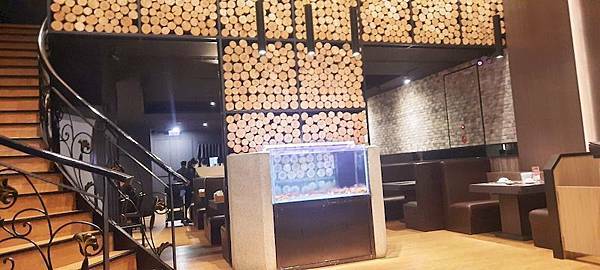 美食 ░ 高雄火鍋【舞古賀鍋物】bukogashabushabu瑞豐夜市頂級海鮮x高檔肉品和牛吃到飽,饕客們推廣的火鍋首選!