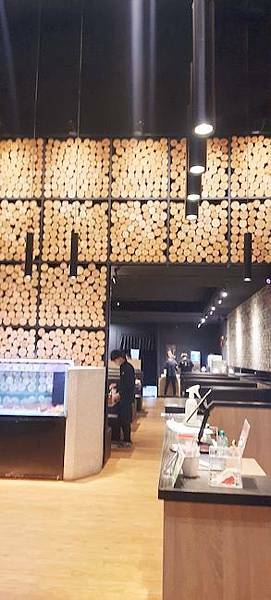 美食 ░ 高雄火鍋【舞古賀鍋物】bukogashabushabu瑞豐夜市頂級海鮮x高檔肉品和牛吃到飽,饕客們推廣的火鍋首選!