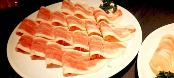 美食 ░ 高雄火鍋【舞古賀鍋物】bukogashabushabu瑞豐夜市頂級海鮮x高檔肉品和牛吃到飽,饕客們推廣的火鍋首選!