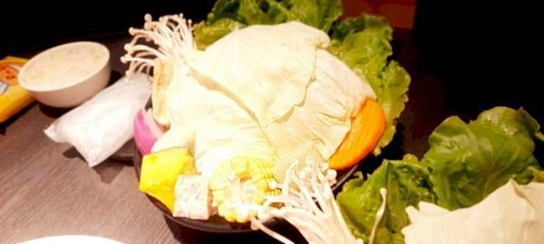 美食 ░ 高雄火鍋【舞古賀鍋物】bukogashabushabu瑞豐夜市頂級海鮮x高檔肉品和牛吃到飽,饕客們推廣的火鍋首選!