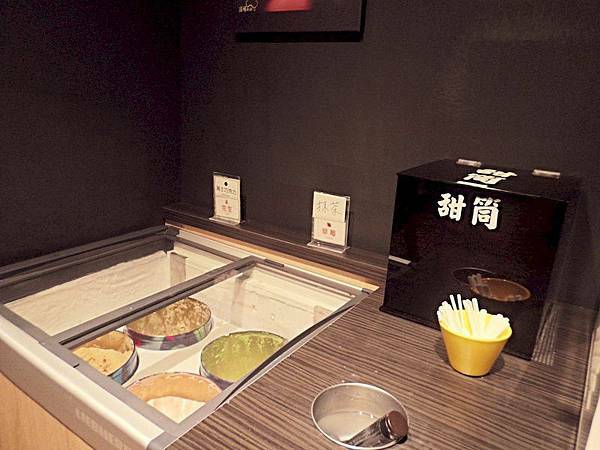 美食 ░ 高雄火鍋【舞古賀鍋物】bukogashabushabu瑞豐夜市頂級海鮮x高檔肉品和牛吃到飽,饕客們推廣的火鍋首選!