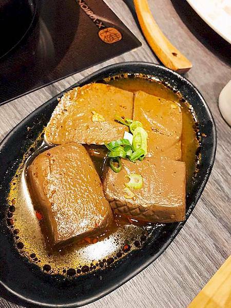 美食 ░ 高雄火鍋【舞古賀鍋物】bukogashabushabu瑞豐夜市頂級海鮮x高檔肉品和牛吃到飽,饕客們推廣的火鍋首選!