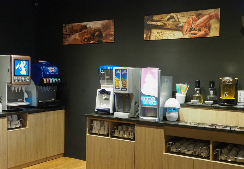 [高雄火鍋推薦]舞古賀鍋物專門店-平價爽吃高級肉和海鮮滿滿痛風蝦爆套餐 - 美食好芃友