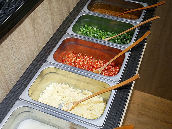 舞古賀鍋物專門店:舞古賀鍋物專門店-高雄鼓山巨蛋站海鮮火鍋 店內主打高檔食材 螃蟹和牛都享用得到 約會聚餐衝一波