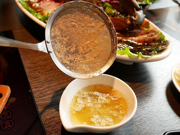 舞古賀鍋物專門店:舞古賀鍋物專門店-高雄鼓山巨蛋站海鮮火鍋 店內主打高檔食材 螃蟹和牛都享用得到 約會聚餐衝一波