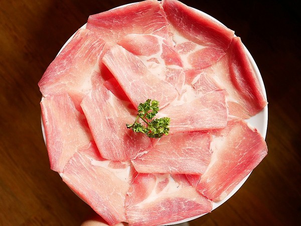 舞古賀鍋物專門店:舞古賀鍋物專門店-高雄鼓山巨蛋站海鮮火鍋 店內主打高檔食材 螃蟹和牛都享用得到 約會聚餐衝一波