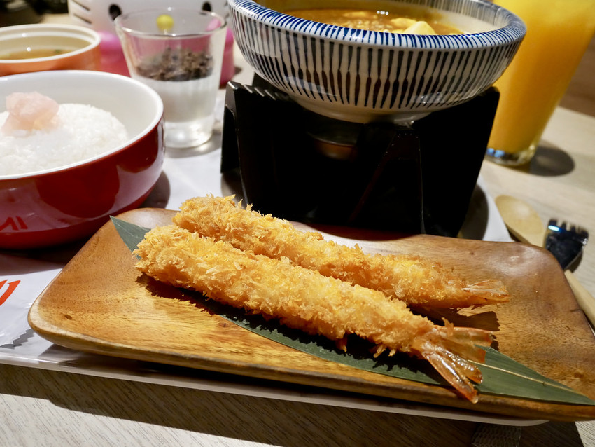 [台北松山] 大人小孩都會喜歡的樂の神仙咖喱 / HELLO KITTY作陪太可愛