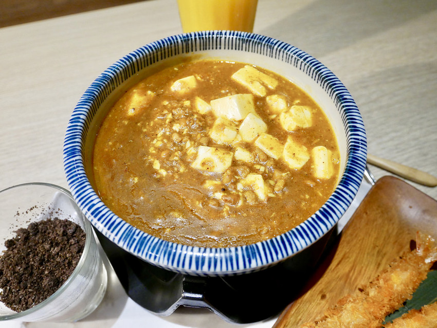 [台北松山] 大人小孩都會喜歡的樂の神仙咖喱 / HELLO KITTY作陪太可愛