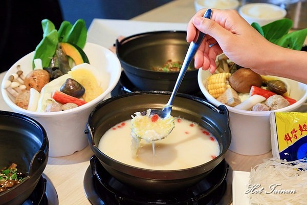 老北京香辣乾鍋:【台南美食】新店報報~最不一樣的一鍋二吃新選擇:老北京香辣乾鍋