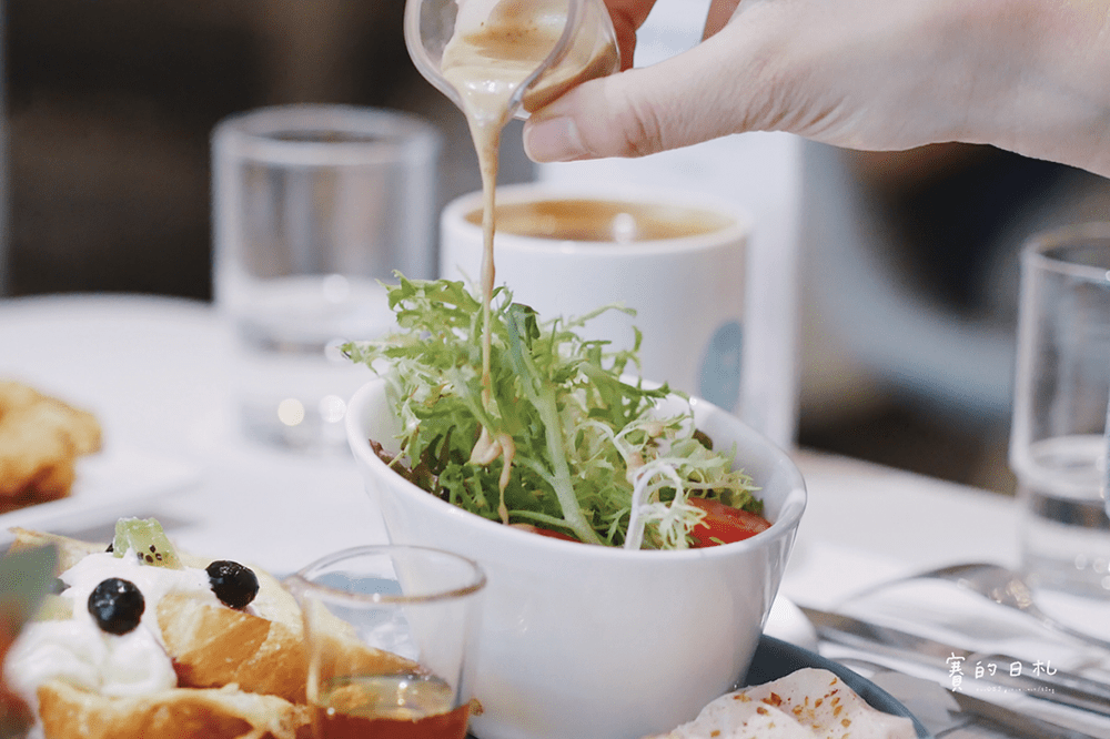 台中南屯早午餐 南屯美食 台中美食 台中早餐 Chow chow 巧巧咖啡 賽的日札 22-min.png