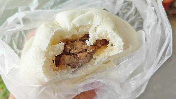 【台北美食】妙口四神湯.肉包專賣店｜迪化街必吃的美味肉包店