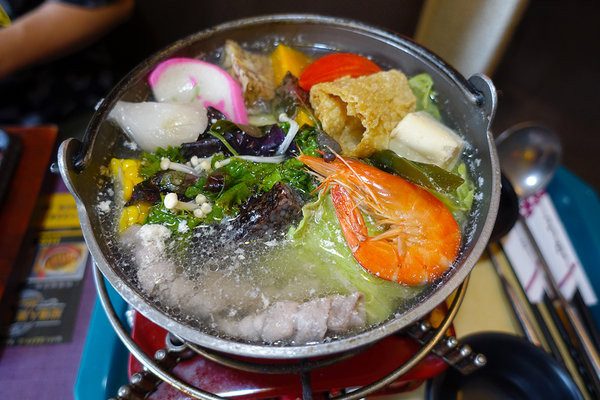 西門町美食小牛匠焗烤串燒牛排 (28).jpg