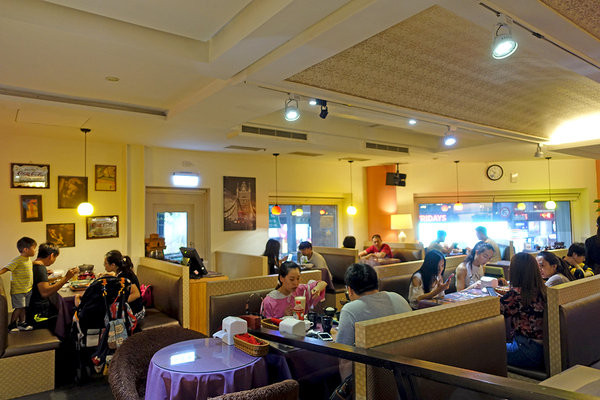 西門町美食小牛匠焗烤串燒牛排 (36).jpg