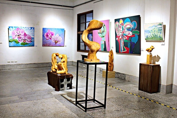 宜蘭人故事館：【宜蘭人故事館】永恆的蔣渭水。燈籠主題展覽。VR體驗館。波堡披薩Bobo Pizza。i-FRANCE 愛法餐廳