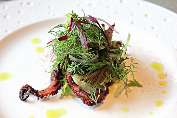 宜蘭人故事館：【宜蘭人故事館】永恆的蔣渭水。燈籠主題展覽。VR體驗館。波堡披薩Bobo Pizza。i-FRANCE 愛法餐廳