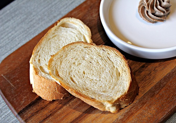 宜蘭人故事館：【宜蘭人故事館】永恆的蔣渭水。燈籠主題展覽。VR體驗館。波堡披薩Bobo Pizza。i-FRANCE 愛法餐廳