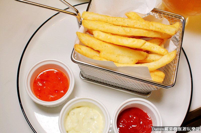 『桃園青埔』M&F深法廚房(桃園高鐵店)/深夜裡的法國手工甜點&深法廚房阿根廷主廚料理 - Darren蘋果樹旅遊玩樂誌