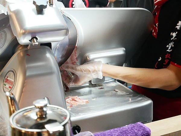 老先覺功夫窯燒鍋(二代店):老先覺功夫窯燒鍋(台中漢口店)-台中西屯區火鍋 中部第一家二代店 氣氛、環境大大提升 餐點選擇更多 晉升為吃鍋的好朋友