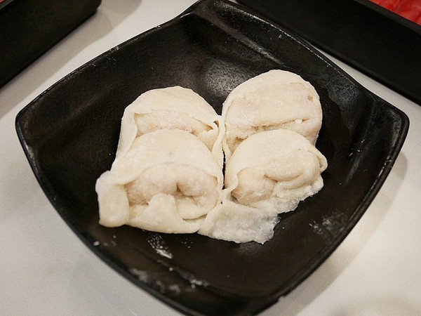 老先覺功夫窯燒鍋(二代店):老先覺功夫窯燒鍋(台中漢口店)-台中西屯區火鍋 中部第一家二代店 氣氛、環境大大提升 餐點選擇更多 晉升為吃鍋的好朋友