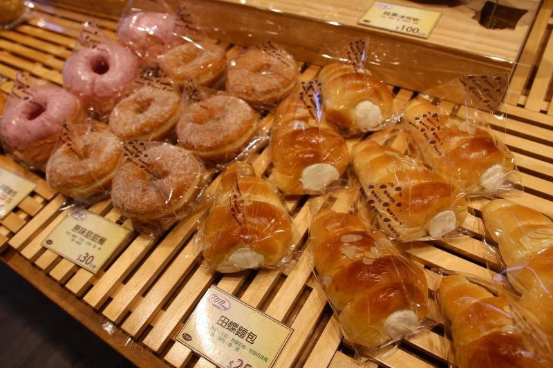 [桃園]林口龜山在地麵包店推薦 唐璞烘焙-A7文青門市